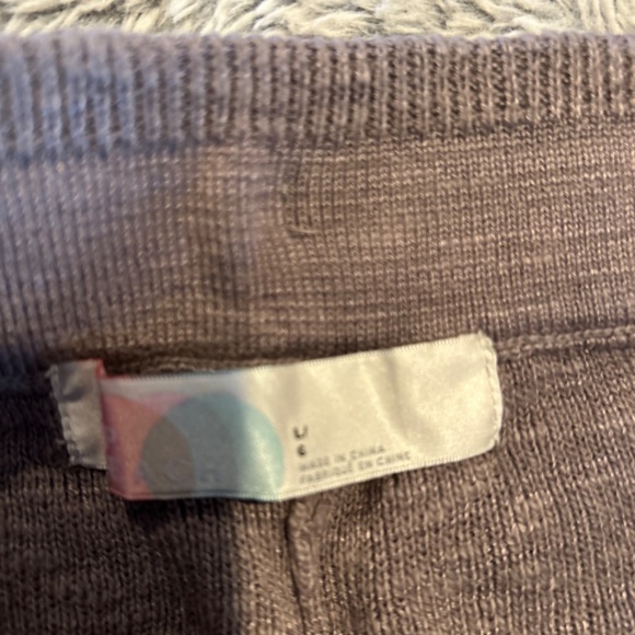 Great Condition Gray  Free People Beach 2 Piece Knit Set Size L - Picture 2 of 5